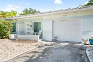 520 39TH AVE, ST PETE BEACH, FL 33706 Sold 11/23/22