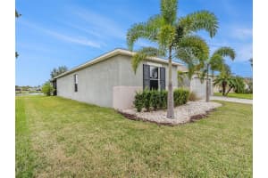 5451 Sandy Shell Dr, Apollo Beach, FL 33572, Sold 01/05/23