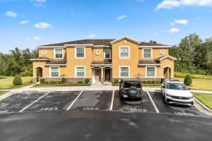 1860 GREENWOOD VALLEY DR, PLANT CITY, FL 33563 Sold 12/09/22