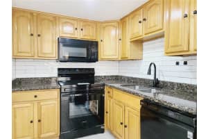 7616 CAMARINA CALLE #7616, TAMPA, FL 33615 Sold 11/23/22