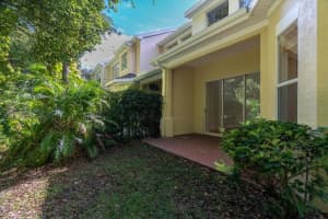 3415 Heards Ferry Dr, Tampa, FL 33618, Sold 11/18/22