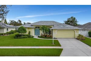 5782 Sandy Pointe Dr, Sarasota, FL 34233, Sold 11/23/22