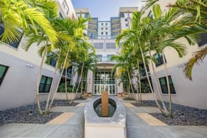 400 4TH AVE S #203, ST PETERSBURG, FL 33701 Sold 01/25/23