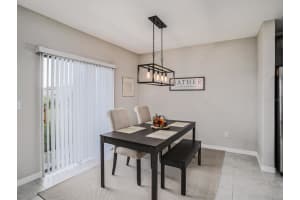 5068 WHITE CHICORY DR, APOLLO BEACH, FL 33572 Sold 12/07/22