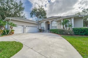 2321 VALRICO FOREST DR, VALRICO, FL 33594 Sold 04/28/23