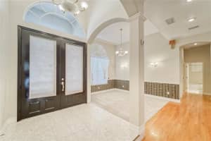 2321 VALRICO FOREST DR, VALRICO, FL 33594 Sold 04/28/23