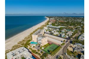 5300 Gulf Dr, Holmes Beach, FL 34217, Sold 11/30/22