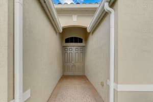 4109 63rd Terrace E, Sarasota, FL 34243, Sold 04/14/23