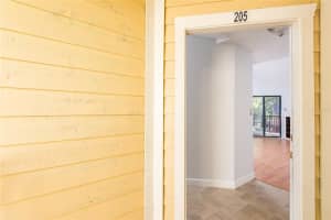 8647 MALLARD RESERVE DR #205, TAMPA, FL 33614 Sold 12/30/22