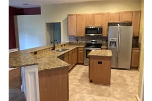 10102 BLOOMFIELD HILLS DR, SEFFNER, FL 33584 Sold 12/14/22