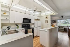 9130 141ST ST, SEMINOLE, FL 33776 Sold 12/28/22