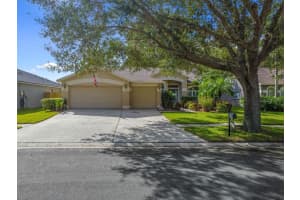 2809 LAUREL LEAF DR, VALRICO, FL 33594 Sold 02/28/23