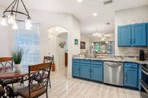 9811 BLUE PALM WAY, TAMPA, FL 33610 Sold 12/02/22