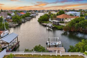 6604 Dolphin Cove Dr, Apollo Beach, FL 33572, Sold 12/02/22