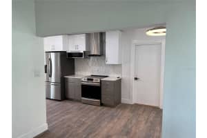 7133 Westmoreland Dr, Sarasota, FL 34243, Sold 02/03/23