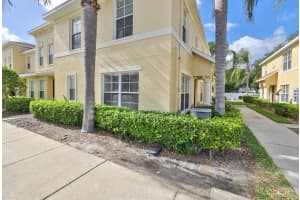 5342 RIVER ROCK RD, LAKELAND, FL 33809 Sold 12/09/22