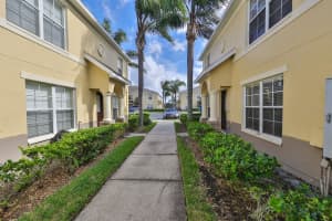 5342 RIVER ROCK RD, LAKELAND, FL 33809 Sold 12/09/22
