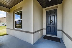 10337 CRESTVIEW HEIGHTS AVE, THONOTOSASSA, FL 33592 Sold 01/06/23