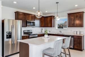 9661 SUMMERS CAY CIR, THONOTOSASSA, FL 33592 Sold 02/24/23