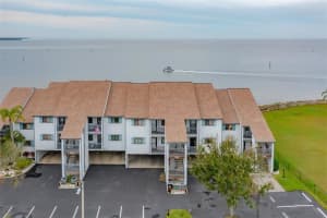 826 Bahia Del Sol Dr, Ruskin, FL 33570, Sold 02/28/23