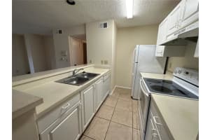 4211 CHATHAM OAK CT #103, TAMPA, FL 33624 Sold 01/03/23