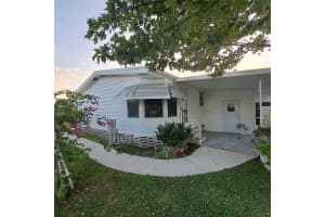 441 VILLAGE CIR SW, WINTER HAVEN, FL 33880 Sold 03/02/23
