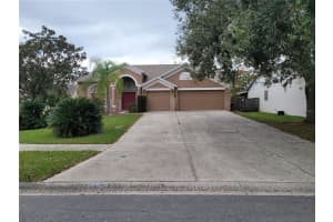 1811 POWDER RIDGE DR, VALRICO, FL 33594 Sold 03/20/23