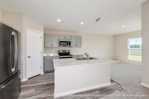 1564 AXEL CIR, WINTER HAVEN, FL 33880 Sold 02/28/23