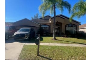439 COUNTRY VINEYARD DR, VALRICO, FL 33594 Sold 01/06/23