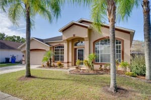 439 COUNTRY VINEYARD DR, VALRICO, FL 33594 Sold 01/06/23