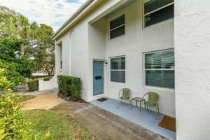 4504 LA CAPRI CT, TAMPA, FL 33611 Sold 01/03/23