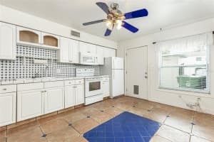 4504 LA CAPRI CT, TAMPA, FL 33611 Sold 01/03/23