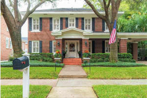 3413 W MCKAY AVE, TAMPA, FL 33609 Sold 03/14/23