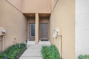 5055 WHITE SANDERLING CT, TAMPA, FL 33619 Sold 04/24/23
