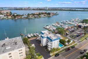 800 BAYWAY BLVD #19, CLEARWATER BEACH, FL 33767 Sold 01/31/23