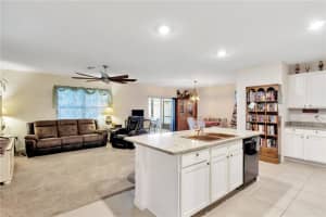 10841 TRAILING VINE DR, TAMPA, FL 33610 Sold 01/20/23