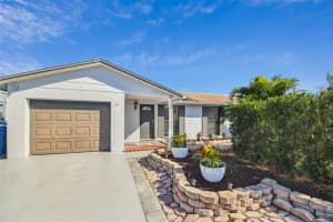 6717 WILLOW SPRING CT, TAMPA, FL 33615 Sold 04/28/23