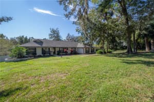 407 APACHE TRL, BRANDON, FL 33511 Sold 02/28/23