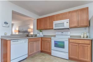 2072 SUN DOWN DR, CLEARWATER, FL 33763 Sold 02/21/23