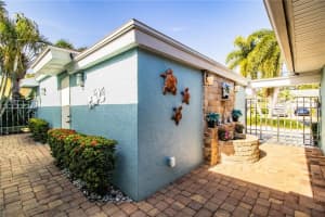 1024 44th Ave NE, St. Petersburg, FL 33703, Sold 04/05/23