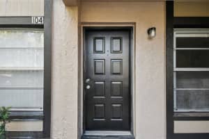 4023 DREAM OAK PL #104, TAMPA, FL 33613 Sold 01/26/23