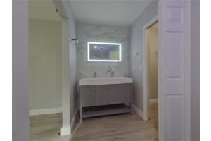 9850 SURREY RIDGE RD, ORLANDO, FL 32825 Sold 03/30/23