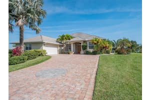 6980 29TH CT, VERO BEACH, FL 32967 Sold 02/06/23