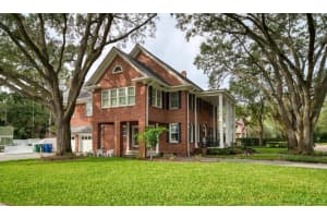 1913 S OAKMONT ST, TAMPA, FL 33629 Sold 07/24/23