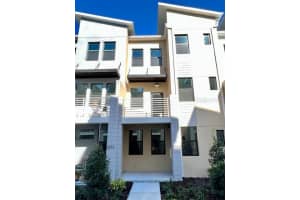 2566 12TH TER N, ST PETERSBURG, FL 33713 Sold 04/07/23