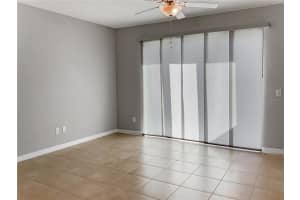 5035 BLUE LATAN LN, TAMPA, FL 33610 Sold 04/28/23