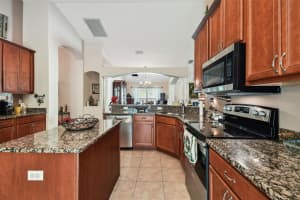 6804 BLUFF MEADOW CT, WESLEY CHAPEL, FL 33545 Sold 07/19/23