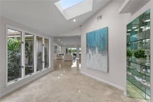 9055 Baywood Park Dr, Seminole, FL 33777, Sold 02/17/23