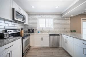 4001 S Beneva Rd, Sarasota, FL 34233, Sold 02/17/23