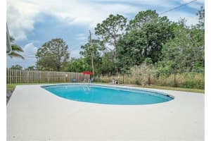145 11TH CT, VERO BEACH, FL 32962 Sold 02/27/23